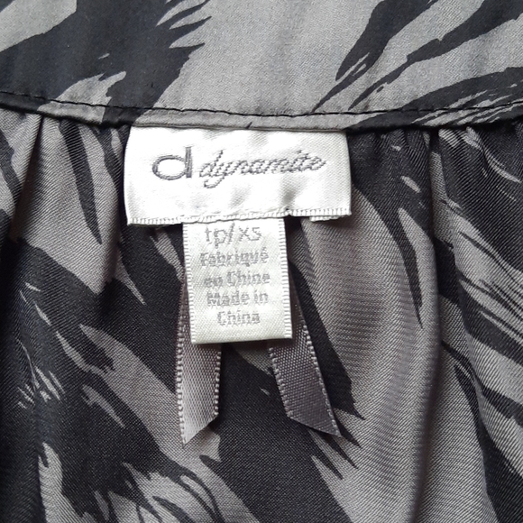 Sleeveless top - Picture 2 of 4